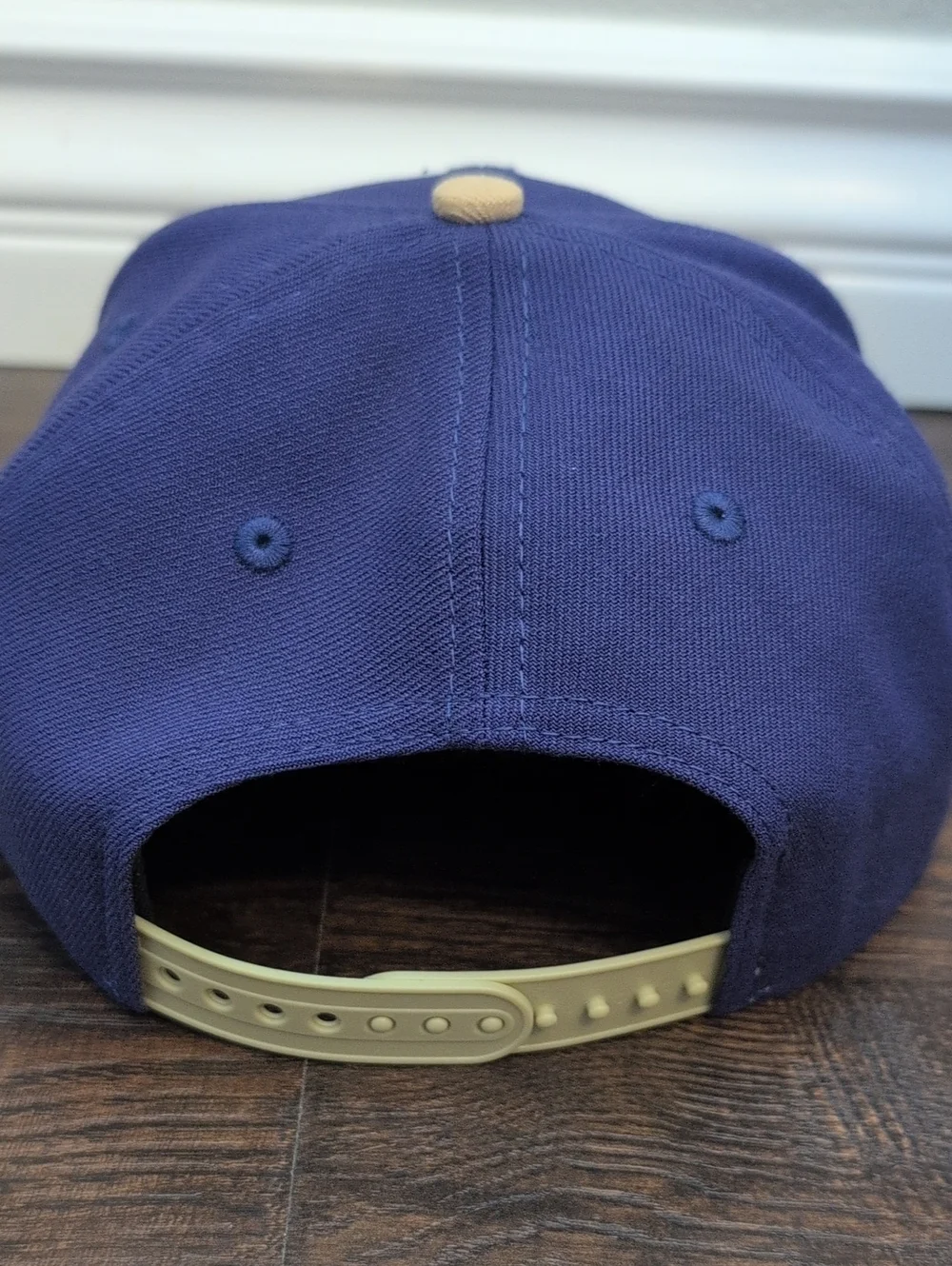 Washington Huskies New Era Two-Tone Purple and Tan Snapback Hat